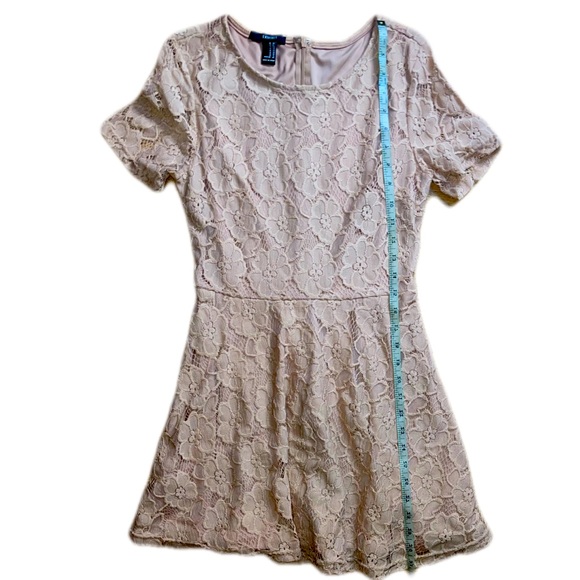 Pink Lace dress from Forever 21 2013 - Picture 3 of 5